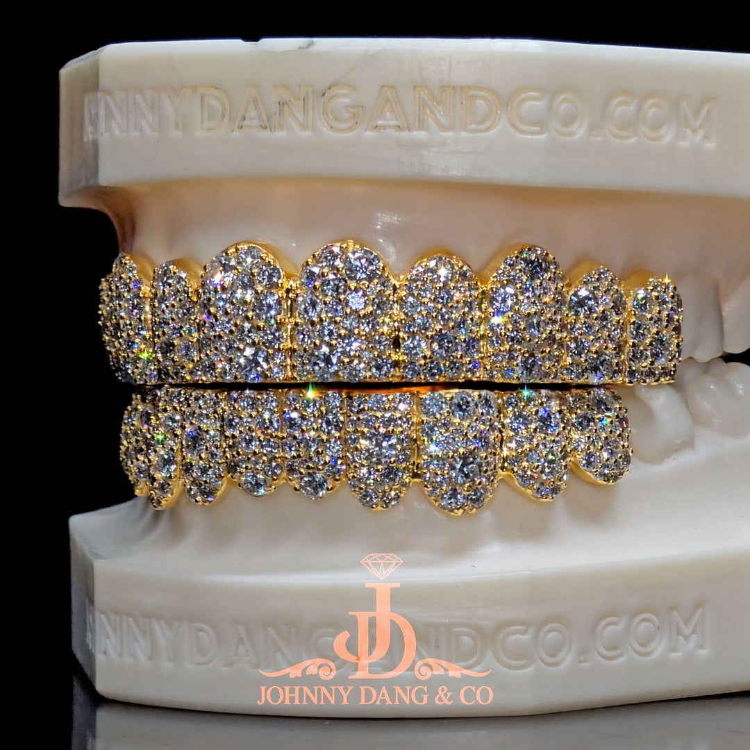 Flawless Mosaic Set Grillz Yellow Gold (Pull Out) ✅