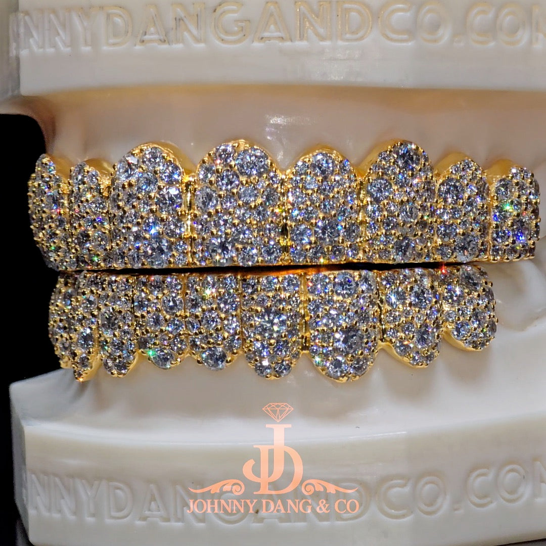 Flawless Mosaic Set Grillz Yellow Gold (Pull Out) ✅