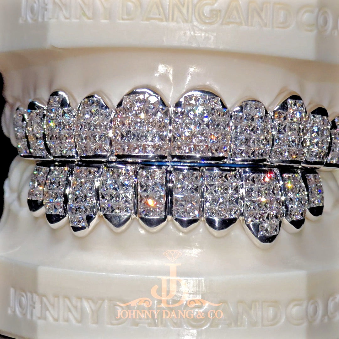 Flawless "French Cut" Invisible Set Grillz White Gold (Pullout)