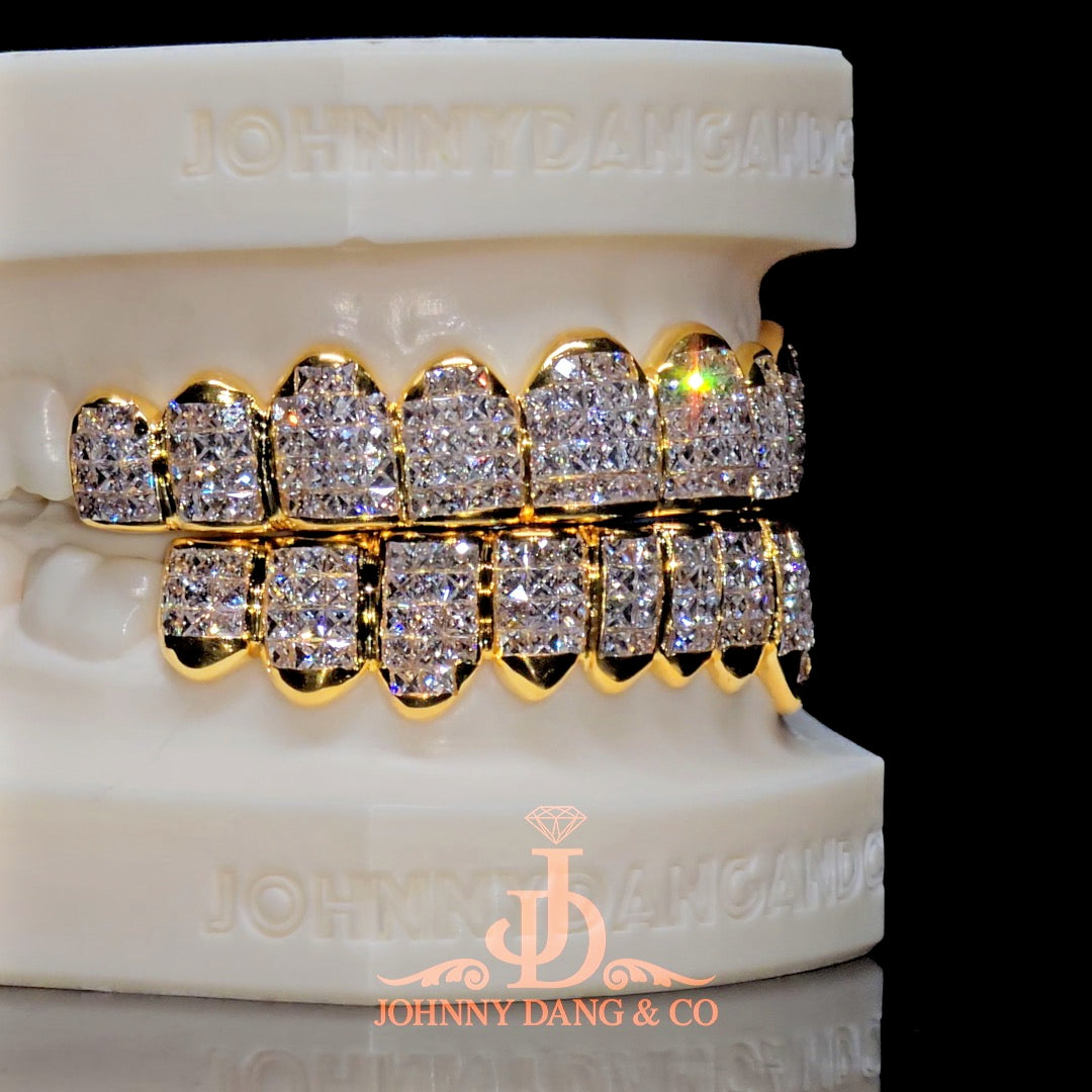 Flawless "French Cut" Invisible Set Grillz Yellow Gold (Pullout) ✅